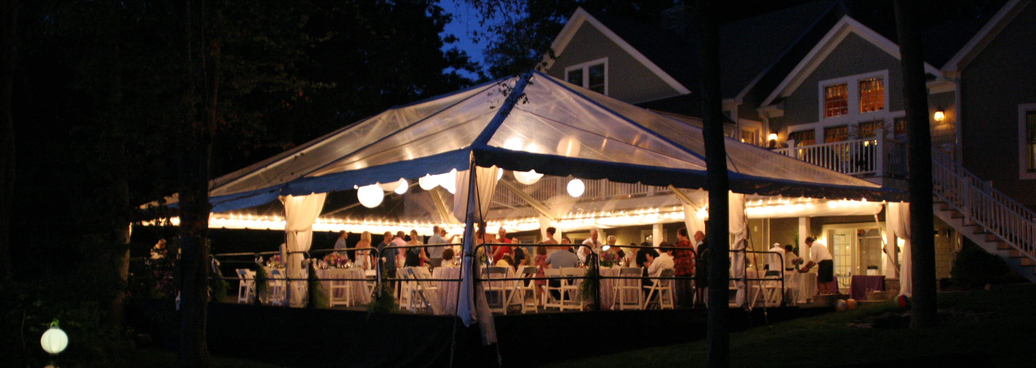 Lakeside Wedding – Hosting Events at Your Home